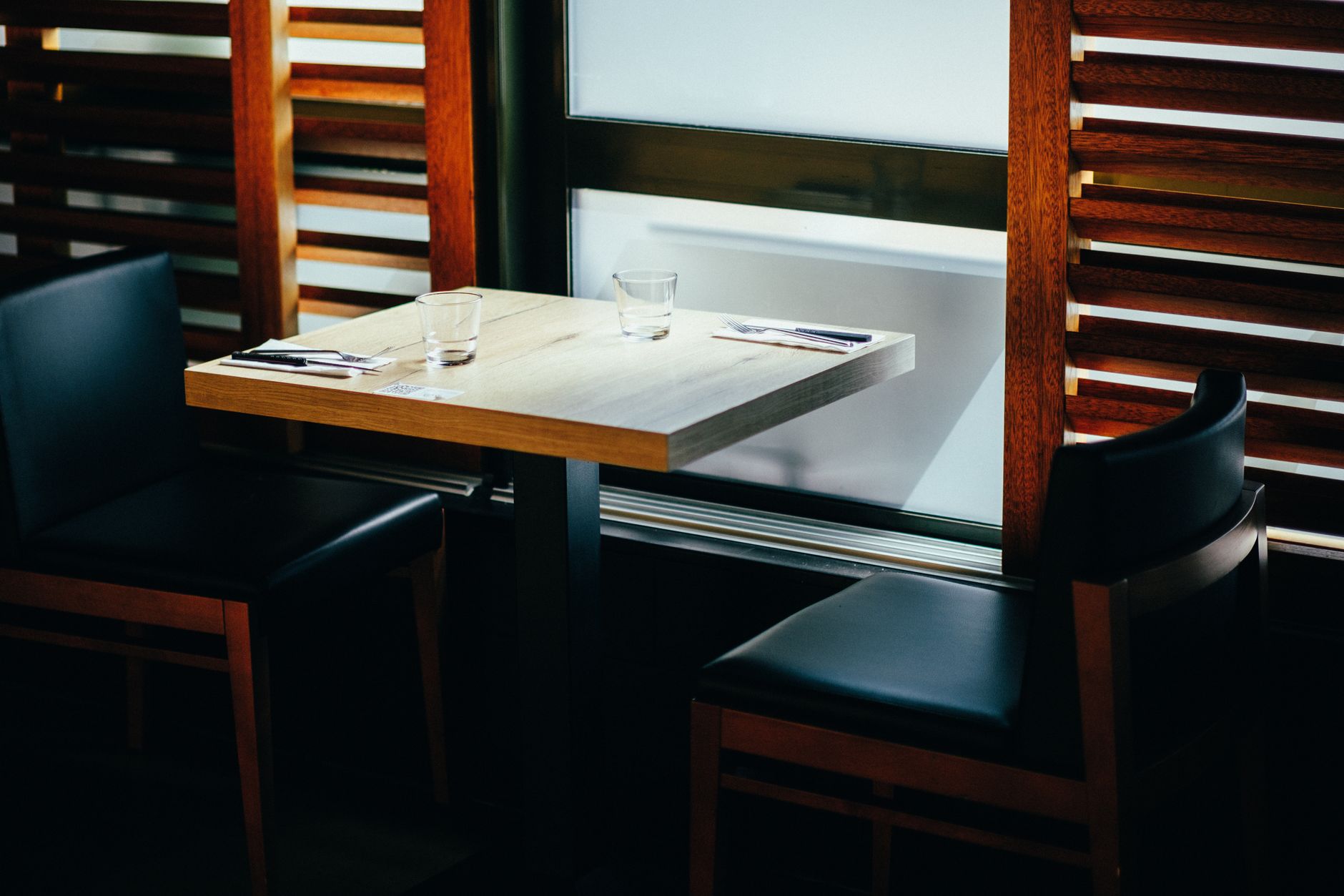 Al ristorante: un tavolo per due